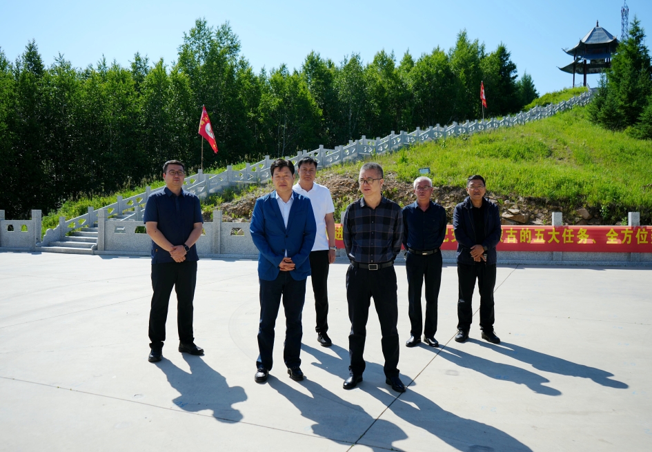 6.27劉新紅一行到阿爾山森工公司調(diào)研1.jpg